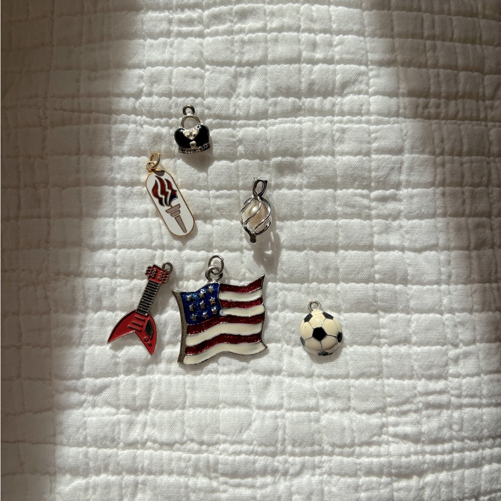 Jewelry pendants charms necklace